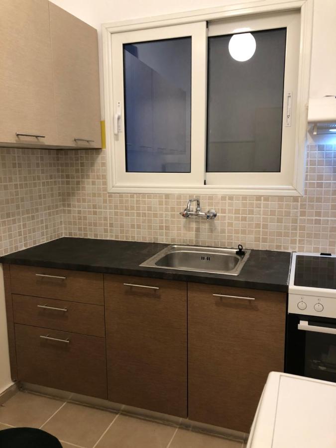 Cosy Apartment In Metaxourgeio เอเธนส์ ภายนอก รูปภาพ