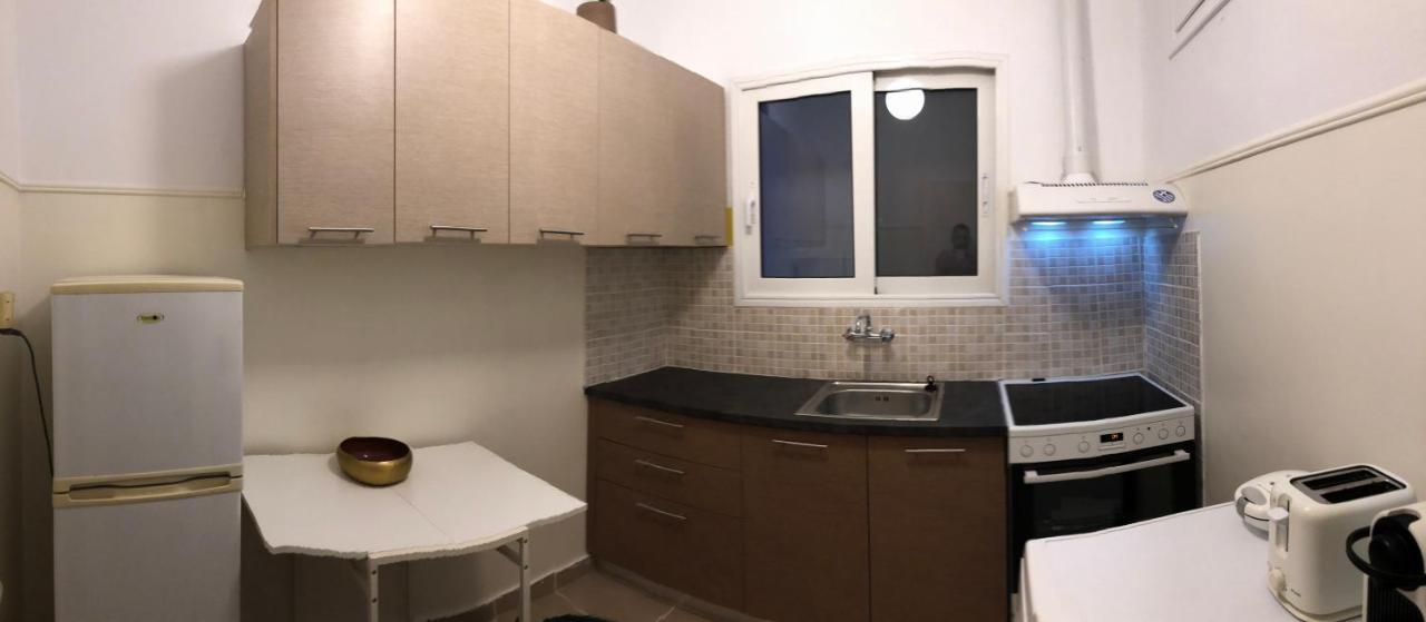 Cosy Apartment In Metaxourgeio เอเธนส์ ภายนอก รูปภาพ