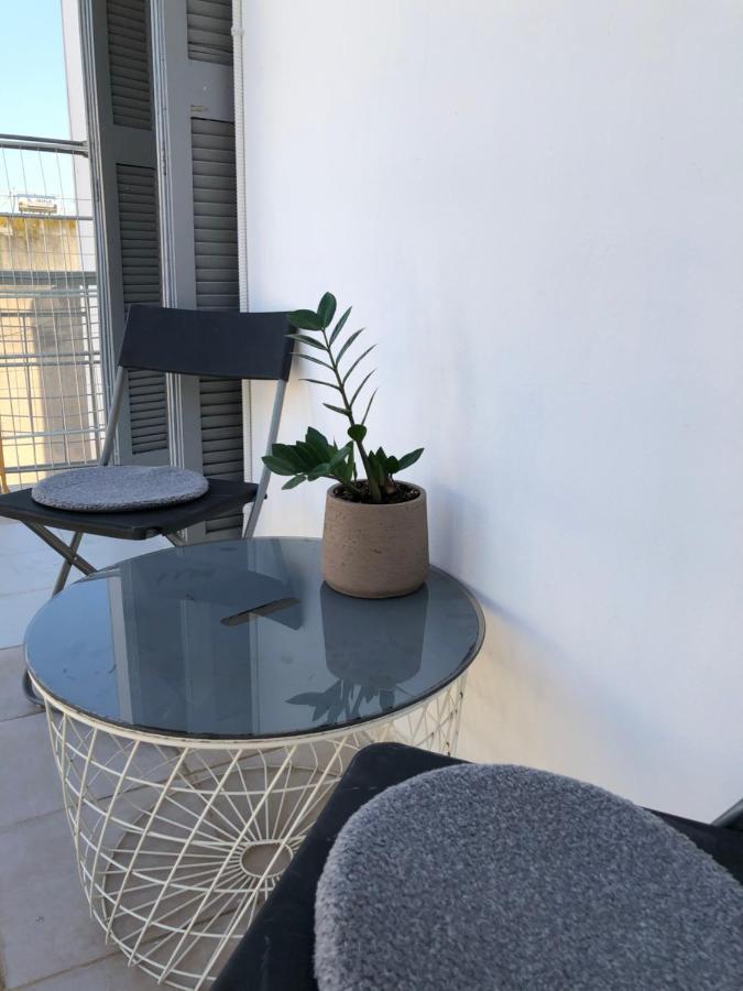 Cosy Apartment In Metaxourgeio เอเธนส์ ภายนอก รูปภาพ